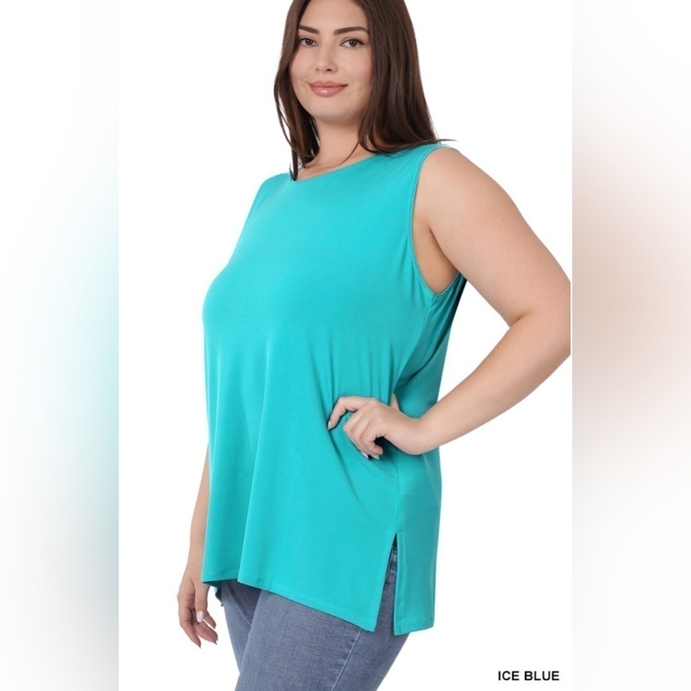 New!Plus Size Ice Blue Sleeveless Split Hem Women's Top Size 1X 2X 3X